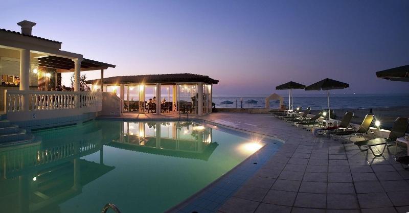 Hotel Caretta Beach Gerani  ภายนอก รูปภาพ