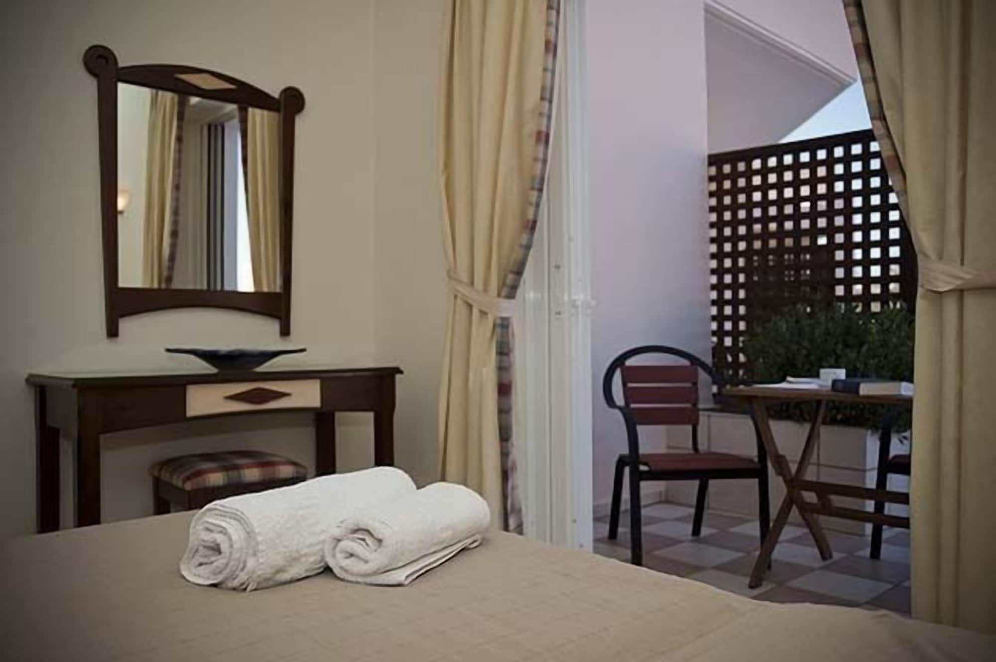 Hotel Caretta Beach Gerani  ภายนอก รูปภาพ