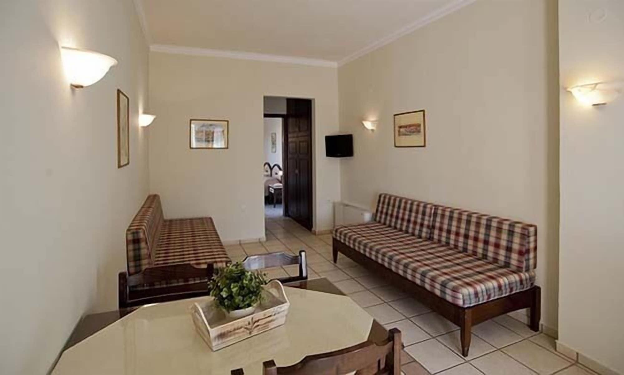 Hotel Caretta Beach Gerani  ภายนอก รูปภาพ