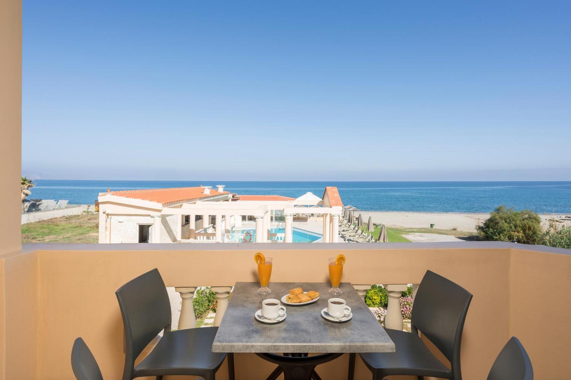 Hotel Caretta Beach Gerani  ภายนอก รูปภาพ