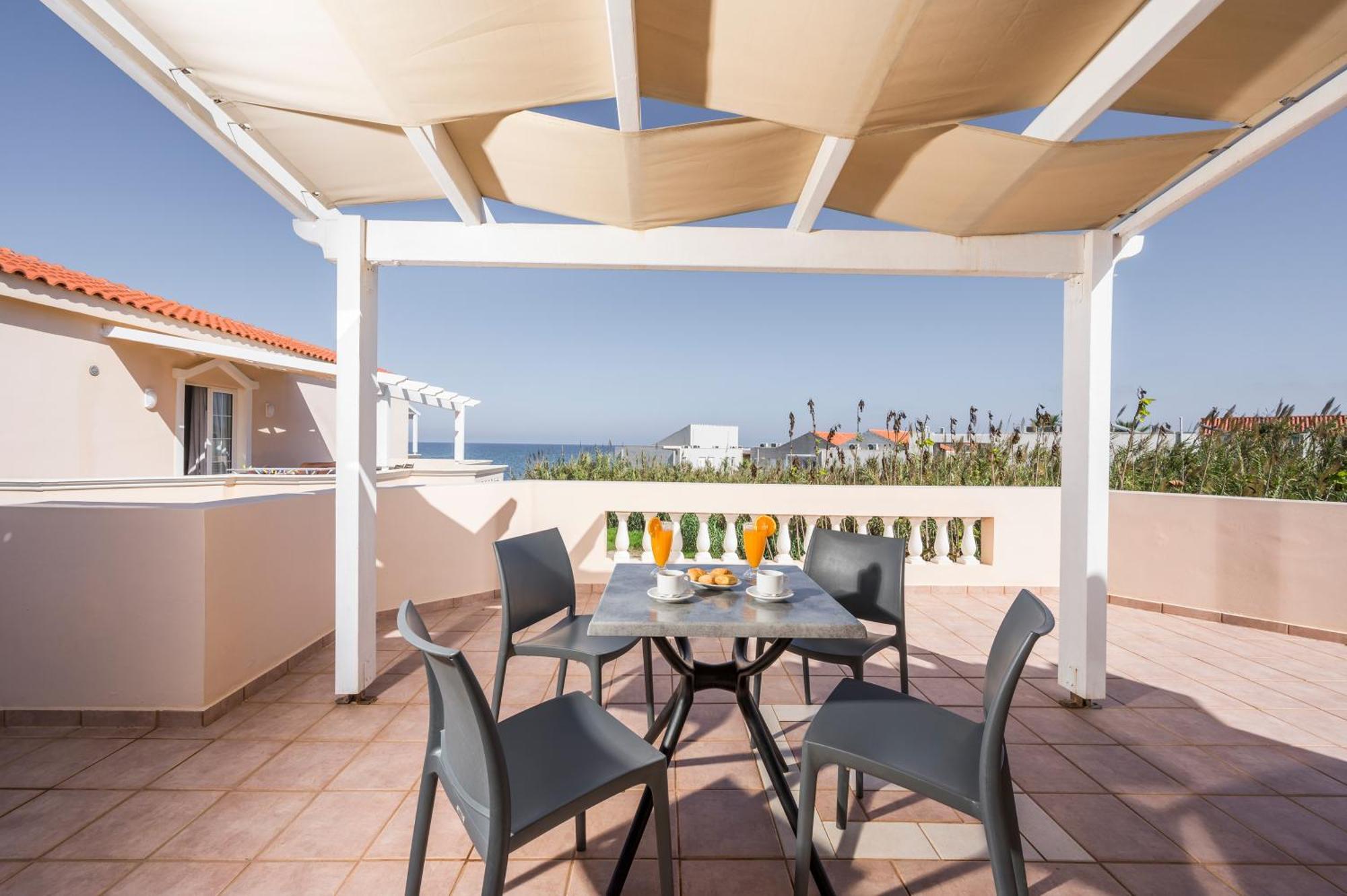 Hotel Caretta Beach Gerani  ภายนอก รูปภาพ